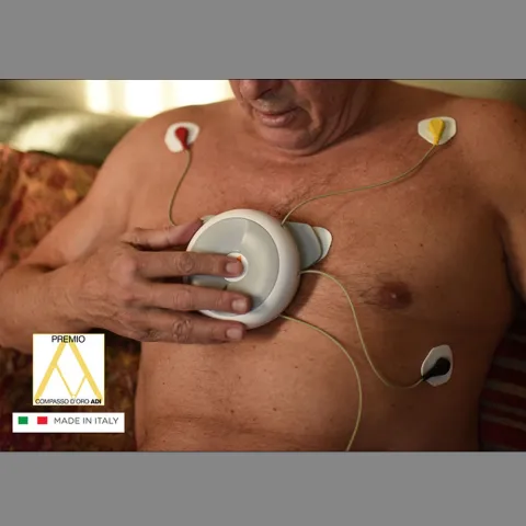 ECG portable 8/12 dérivations D?Heart – iOS/Android, assistance vocale, 24h d’autonomie