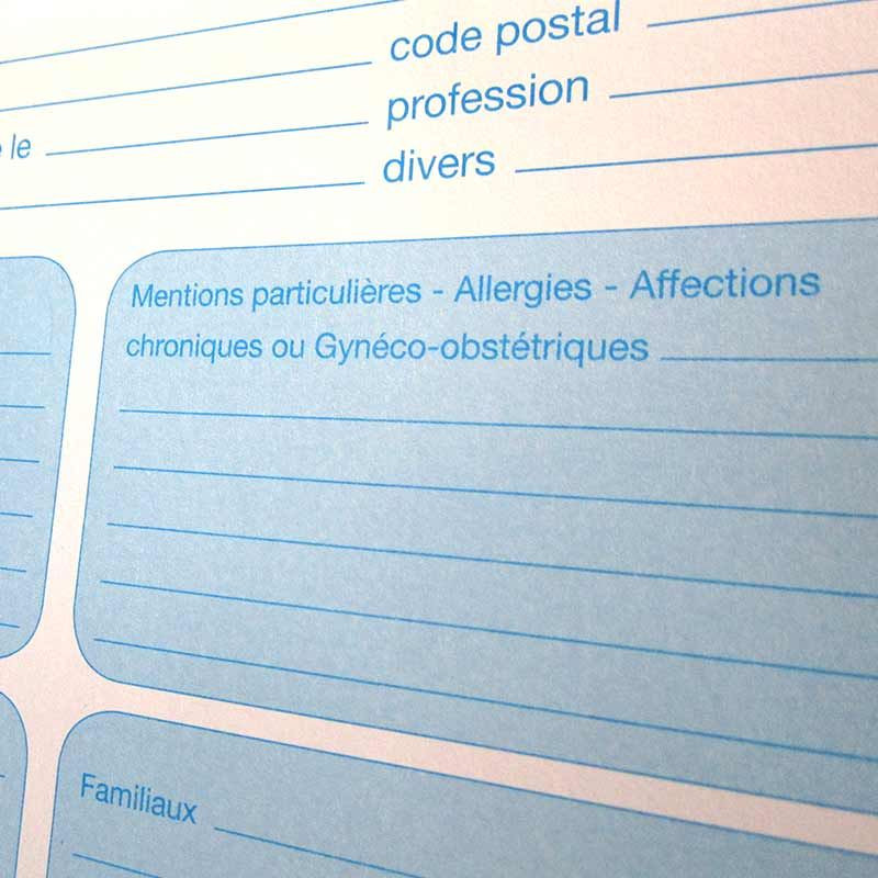 Fiches médicales 3 volets paquet de 250 fiches