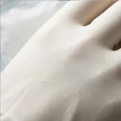 Gants Chirurgicaux Stériles en Latex Non Poudrés - Haute Protection | LD Medical