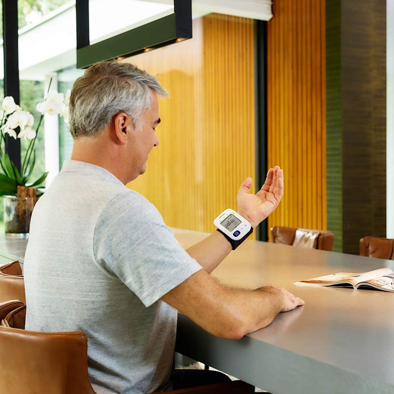 Tensiomètre Omron RS4  au poignet