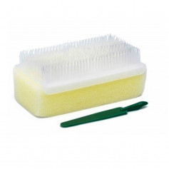 Brosse chirurgicale stérile avec cure-ongle à usage unique - L'unité