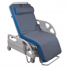 Fauteuil de prélèvement Le Quesnel version ambulatoire avec blocage centralisé des roues.