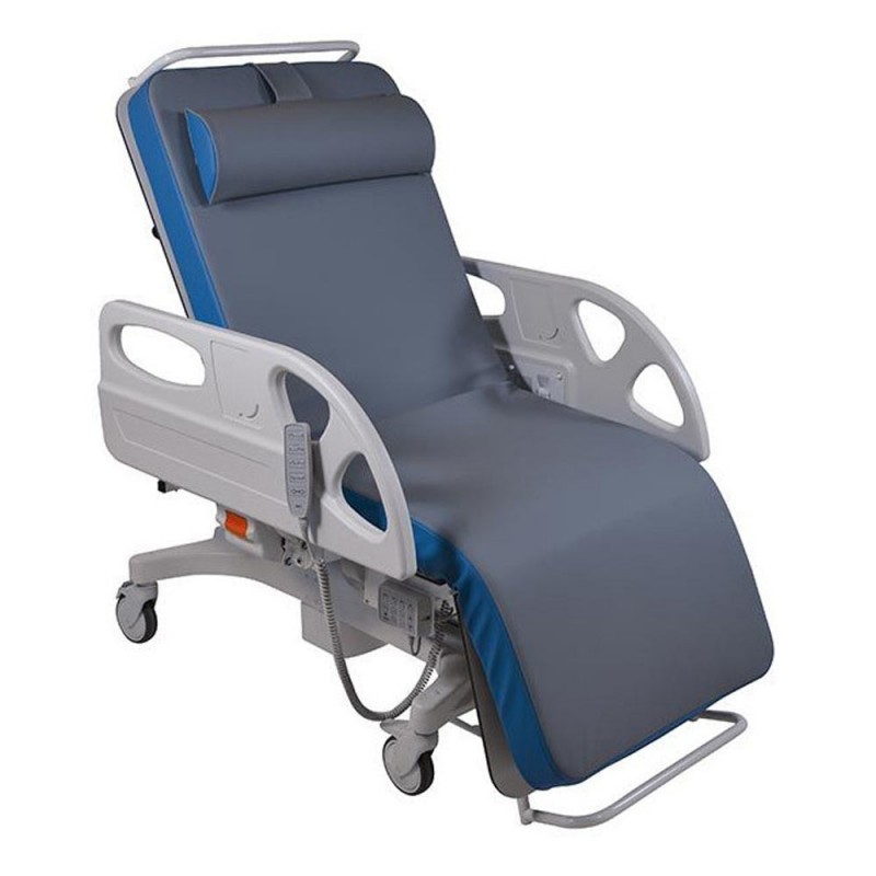 Fauteuil de prélèvement Le Quesnel version ambulatoire avec blocage centralisé des roues.