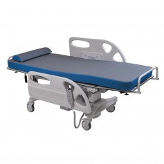 Fauteuil de prélèvement Le Quesnel version ambulatoire avec blocage centralisé des roues.