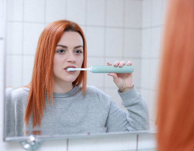 Déchaussement dentaire et brosse à dents électrique 